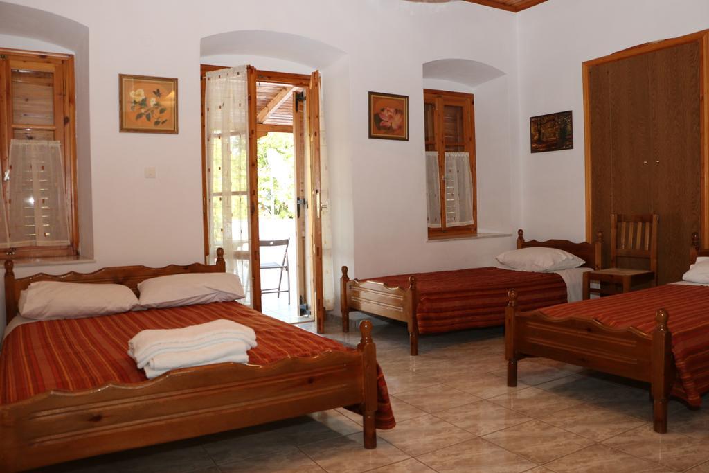 Maleatis Apollo Guesthouse Kosmas Exterior photo