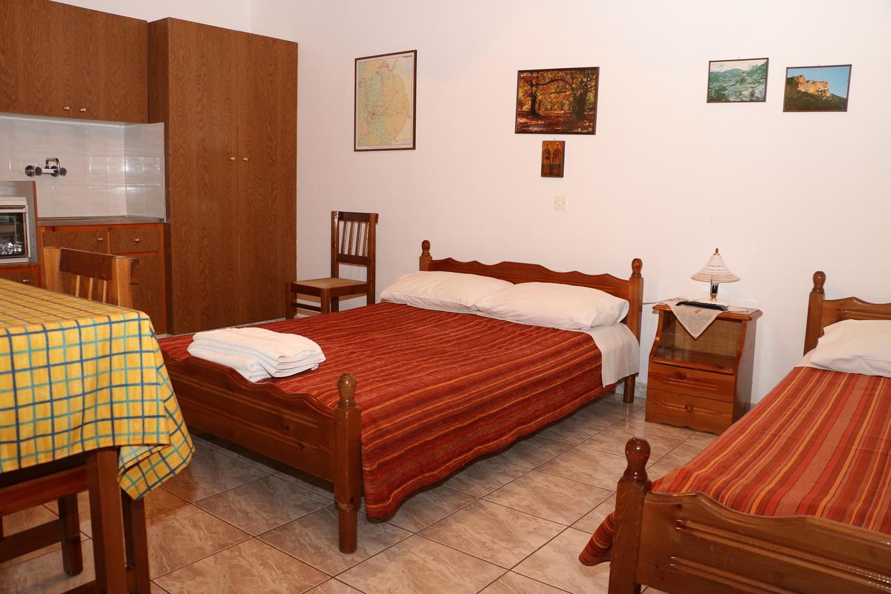 Maleatis Apollo Guesthouse Kosmas Room photo